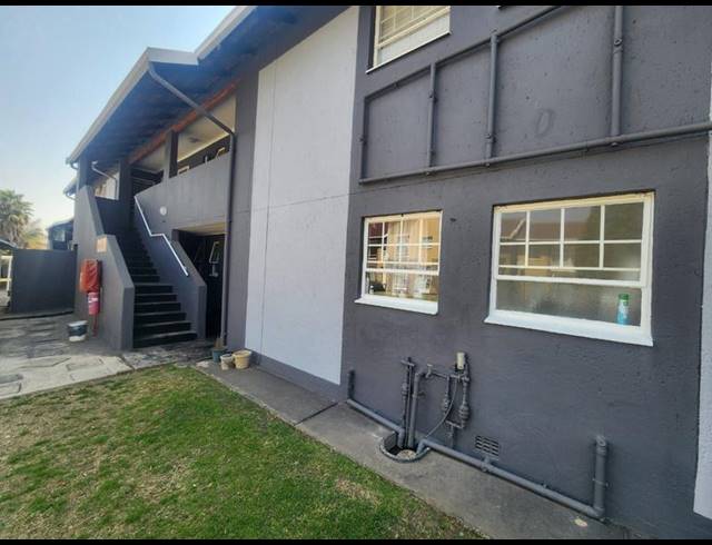 3 BEDROOM TOWNHOUSE FOR SALE IN VERWOERDPARK